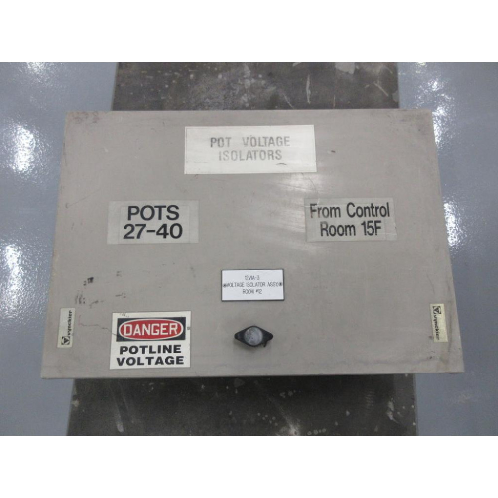 Vynckier POLYREL Vynko Enclosure 26-14" x 18-38" x 10-14" - Used