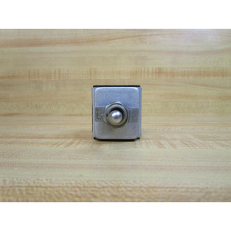Cutler Hammer MS25068-24 Toggle Switch 7660K13 - Used
