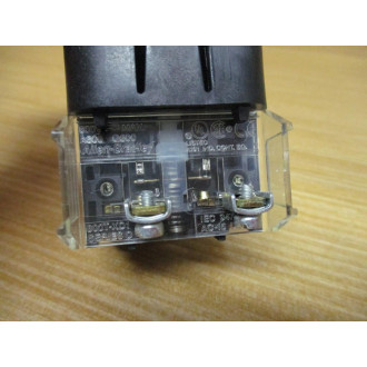 Allen Bradley 800T-2HWH2KB6DX Illum. Selector Switch 800T2HWH2KB6DX