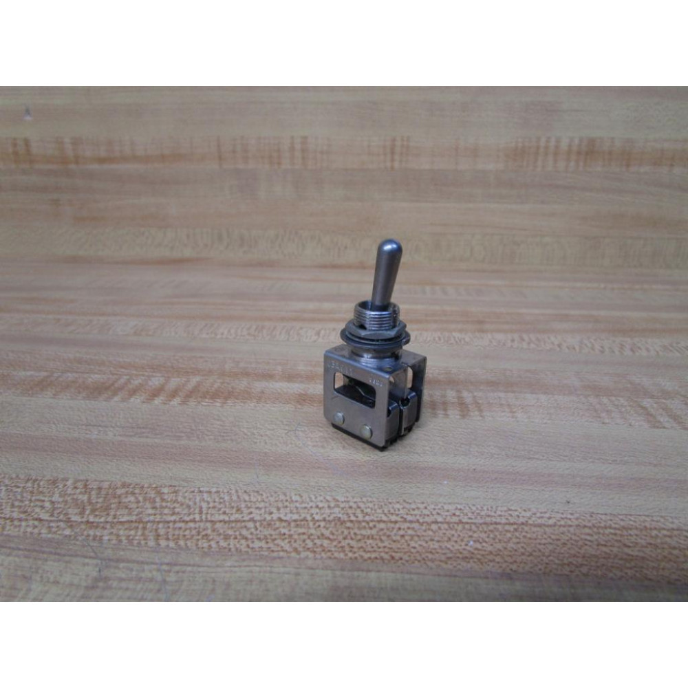 Micro Switch 23AT11 Toggle Switch 6820 - New No Box