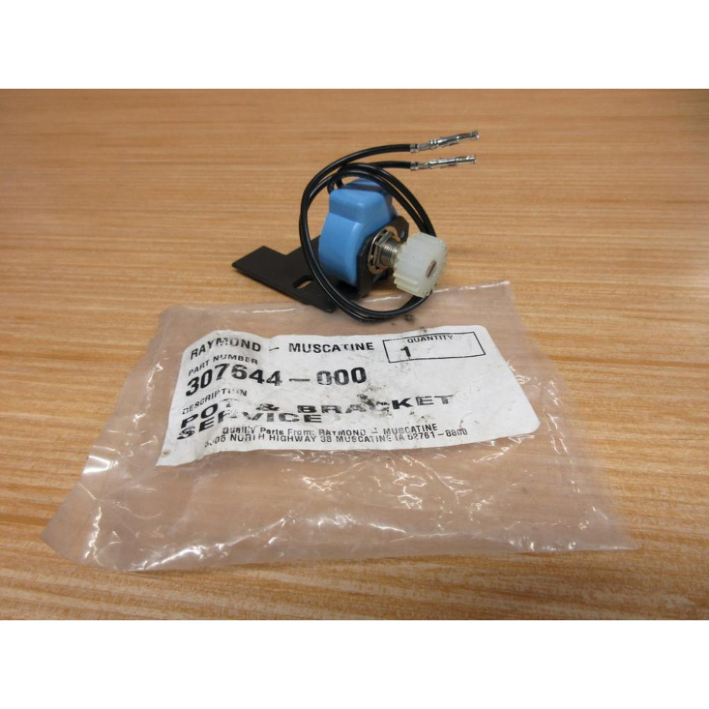 Raymond-Muscatine 307644-00 Clarostat Potentiometer 307593-000 Raymond-Muscatine 307644-00 Clarostat Potentiometer 307593-000