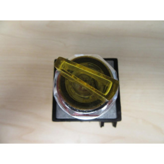 General Electric CR104PSL21E00S8 Selector Switch wContacts