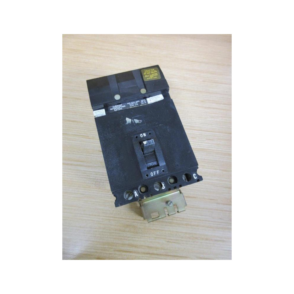 Square D FA 34060 60 AMP Circuit Breaker FA34060 W Bracket - Used