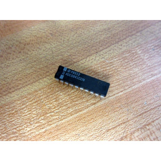 National Semiconductor ADC0841CCN Integrated Circuit