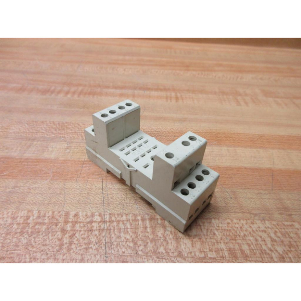 Finder RSS14 Relay Socket - Used