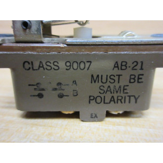 Square D 9007-AB-21 Snap Limit Switch 9007AB21 W Mounting Bracket - New No Box