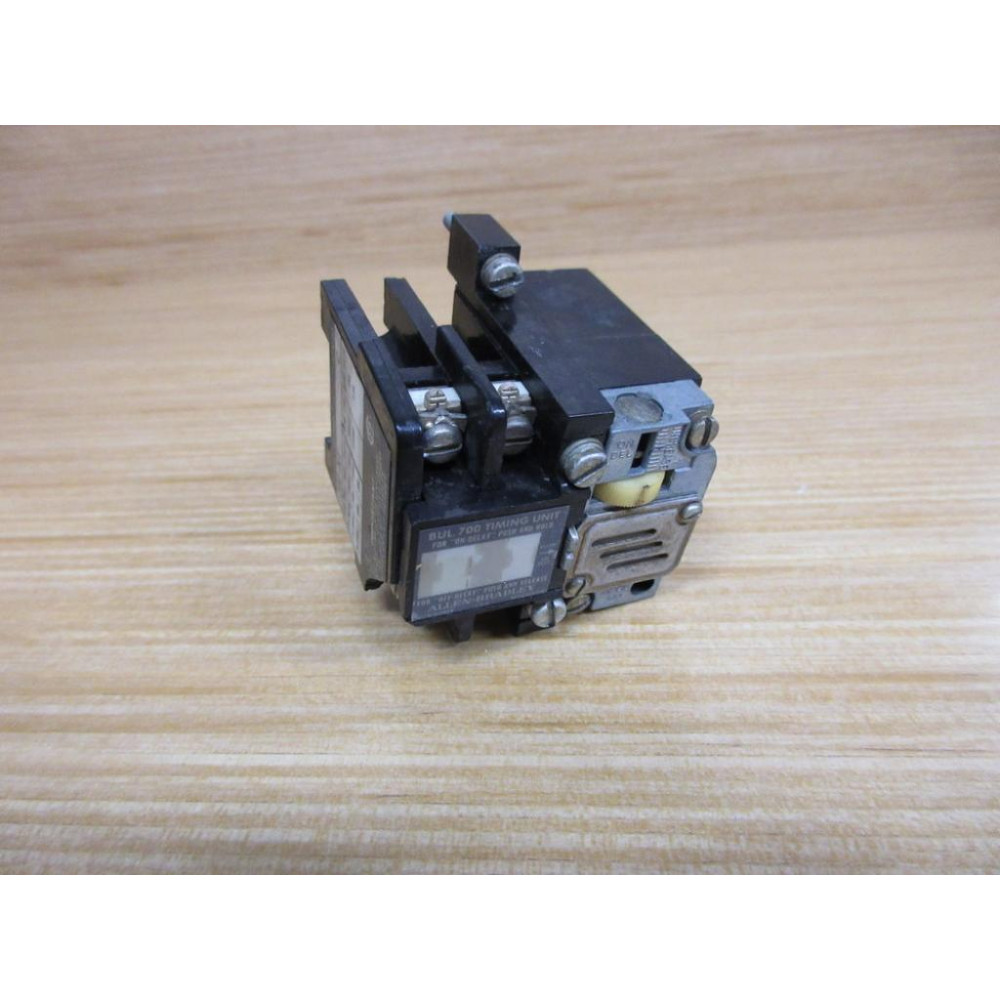 Allen Bradley 700-NT Timing Unit 700NT Ser. C, Chipped Corner - Used Allen Bradley 700-NT Timing Unit 700NT Ser. C, Chipped Corner - Used