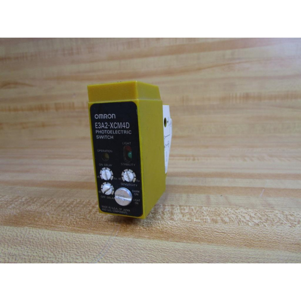 Omron E3A2-XCM4D Photoelectric Switch E3A2XCM4D WOut Black Connector - Used Omron E3A2-XCM4D Photoelectric Switch E3A2XCM4D WOut Black Connector - Used