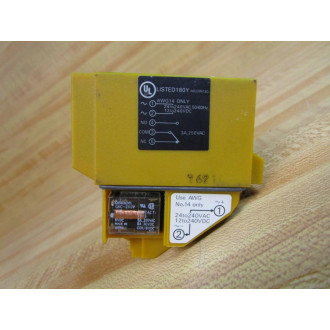 Omron E3A2-XCM4D Photoelectric Switch E3A2XCM4D WOut Black Connector - Used