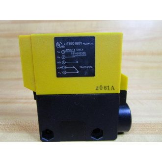 Omron E3A2-XCM4D Photoelectric Switch E3A2XCM4D WOut Bracket - New No Box