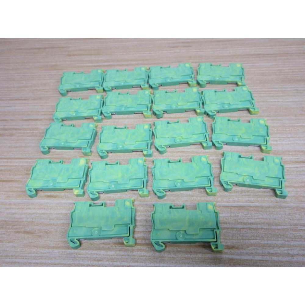 Phoenix Contact PT 2.5-PE Terminal Block 3209536 (Pack of 18) - New No Box Phoenix Contact PT 2.5-PE Terminal Block 3209536 (Pack of 18) - New No Box