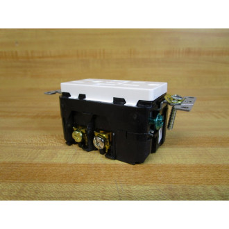 Leviton T5632-SW Duplex USB Charger TR Receptacle T5632SW