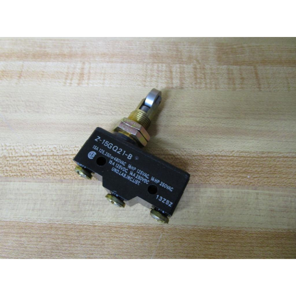 Omron Z-15GQ21-B Switch Z15GQ21B - New No Box