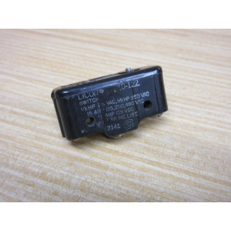 Licon 10-122 Switch 10122 - Used