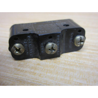 Licon 10-122 Switch 10122 - Used