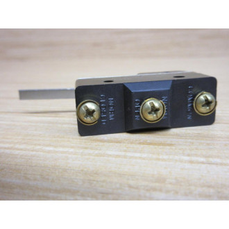 MicroSwitch BZ-2RW8155551-A2 Honeywell Snap Action Switch - New No Box