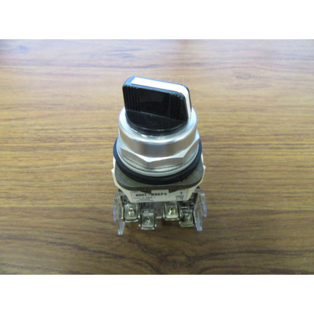 Allen Bradley 800T-N9KP4 Selector Switch W800T-XA1 - New No Box