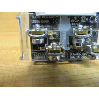 Allen Bradley 800T-H3304 Keyed Selector Switch