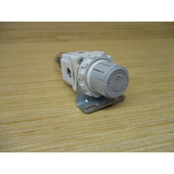 SMC AW20-N02-Z-A Modular Filter Regulator AW20N02ZA W Bracket - Used