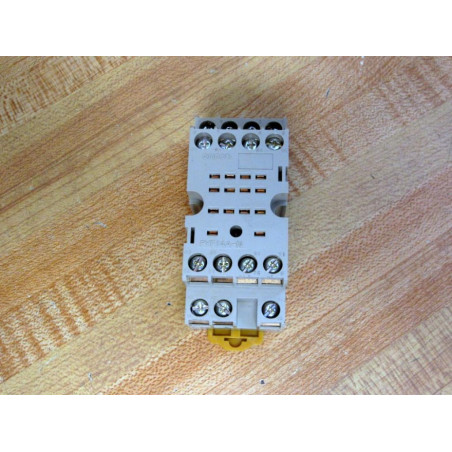 Pyf Box Omron PYF14A-N Relay Socket PYF14AN - New No Box
