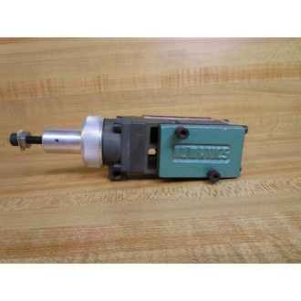 Numatics 082RE115O044F00 Pneumatic Regulator - Used