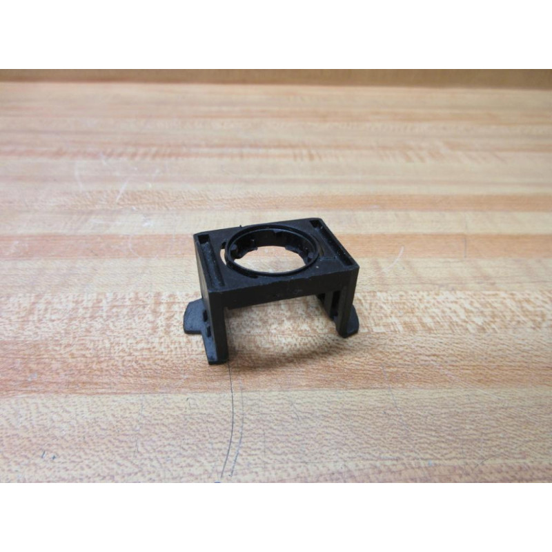 Schlegel MHR3 Push Button Latch - New No Box