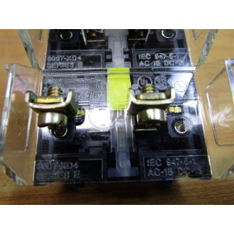 Allen Bradley 800T-FXQL24RA5 Red Button (2) 800T-XD4 800T-NL24