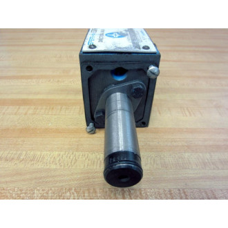 Sperry Vickers DG4S4-012C-W-B-50 Pilot Valve DG4S4012CWB50 - Used