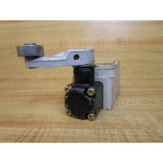 Omron WLCA2-2 Limit Switch WLCA22 WLever Arm - Used