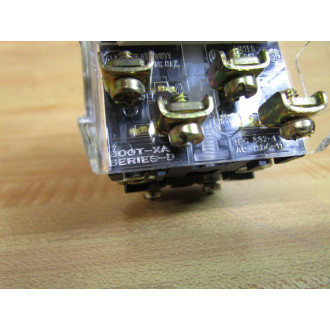 Allen Bradley 800T-16JX5KB7 Selector Switch 800T-XA40171-002-01 - Refurbished