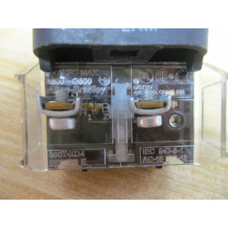 Allen Bradley 800T-FXD4 Pushbutton 800TFXD4 Red, W 800T-XD4 - Used