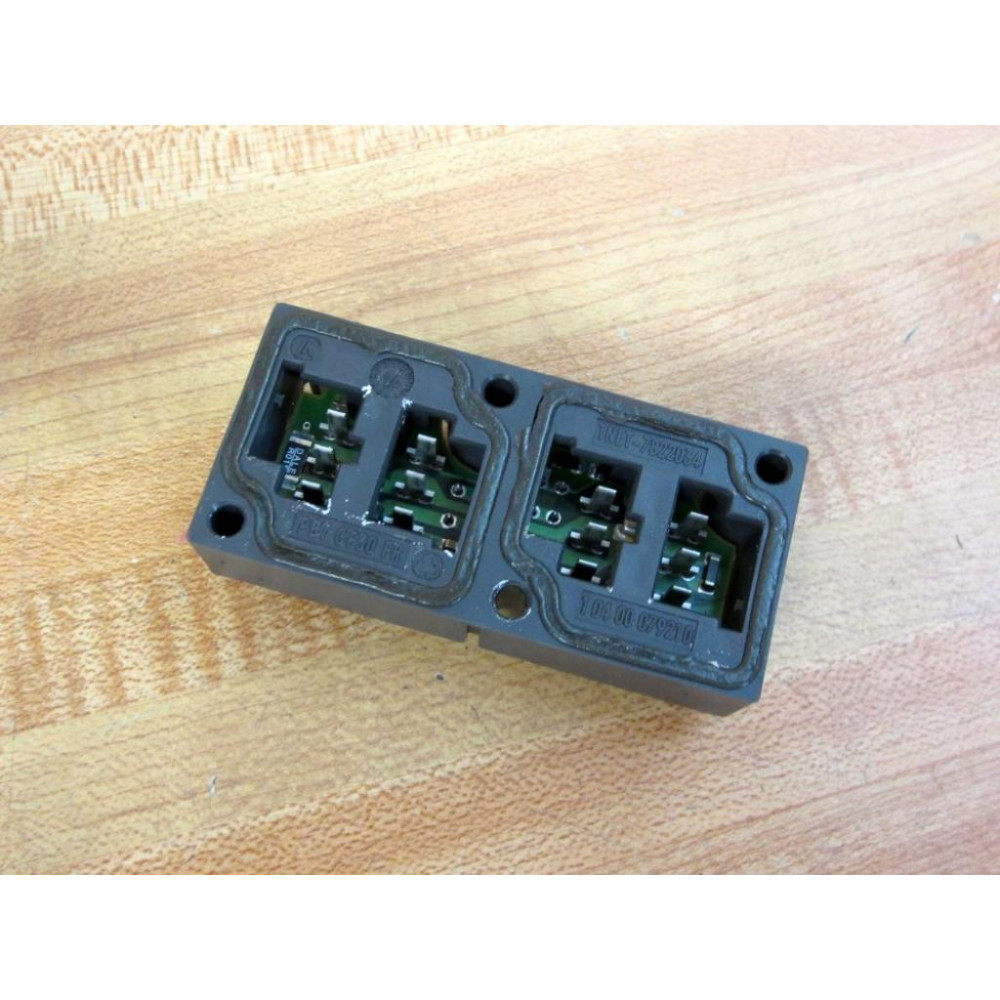 Siemens 1NET-7822034 Power Relay Base 1 04 00 079210 - Used