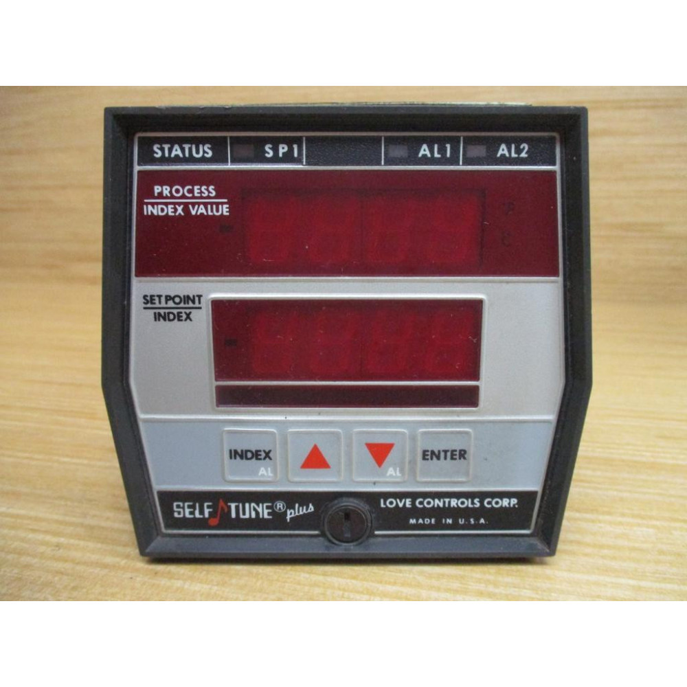 Love Controls 327-SP1-558 Self Tune Plus Process Controller 327SP1558 - Used