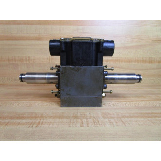 Vickers DG5S-3-6C-PL2-8-H-SHM1-10-S1 Directional Control Valve WOut Coil - Used