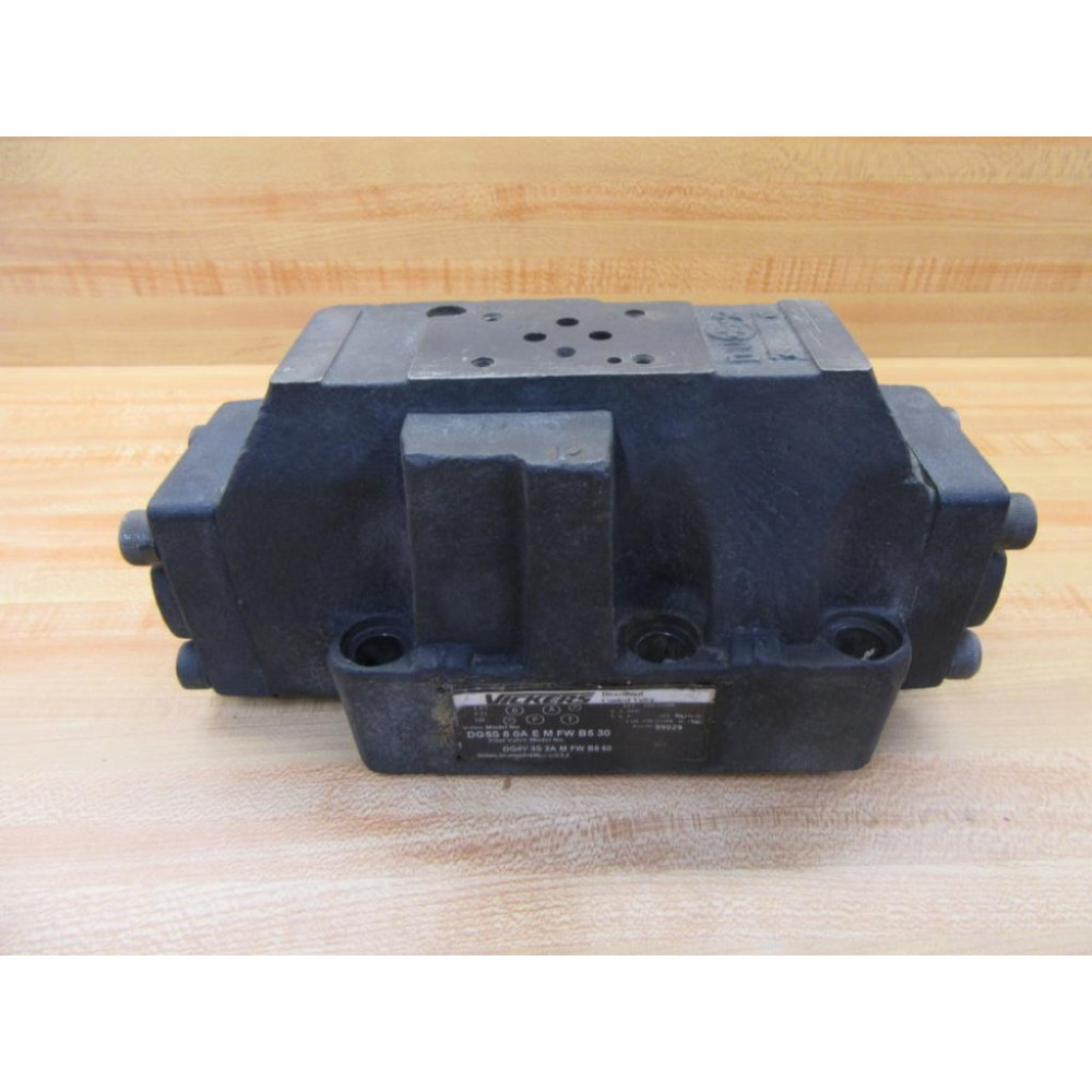 Vickers Eaton 990297000 Directional Control Valve - Used
