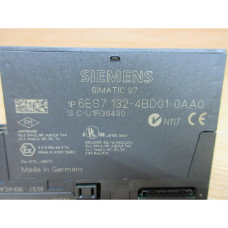 Siemens 6ES7 132-4BD01-0AA0 Output Module W 6ES7 193-4CA40-0AA0 - Used