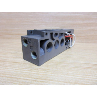 Numatics 229-675 Manifold 229675 W Gasket - Used
