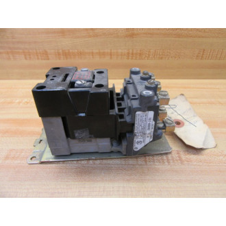 Allen Bradley 702L-A0D92 Contactor 702LA0D92 3 Pole - Used