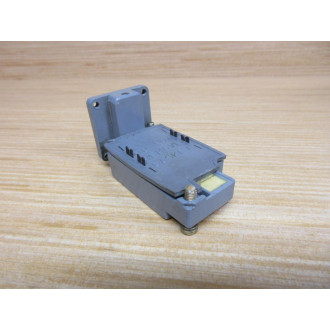 Cutler Hammer E50SGL Eaton Limit Switch Body - Used