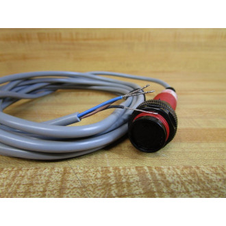 Cutler Hammer E58CAL18T110D2 Eaton Photoelectric Sensor