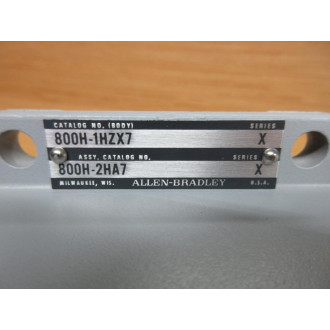 Allen Bradley 800H-2HA7 Station 800H-1HZX7 800H-NP15 - New No Box