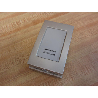Honeywell T7067A1008 Electronic Thermostat