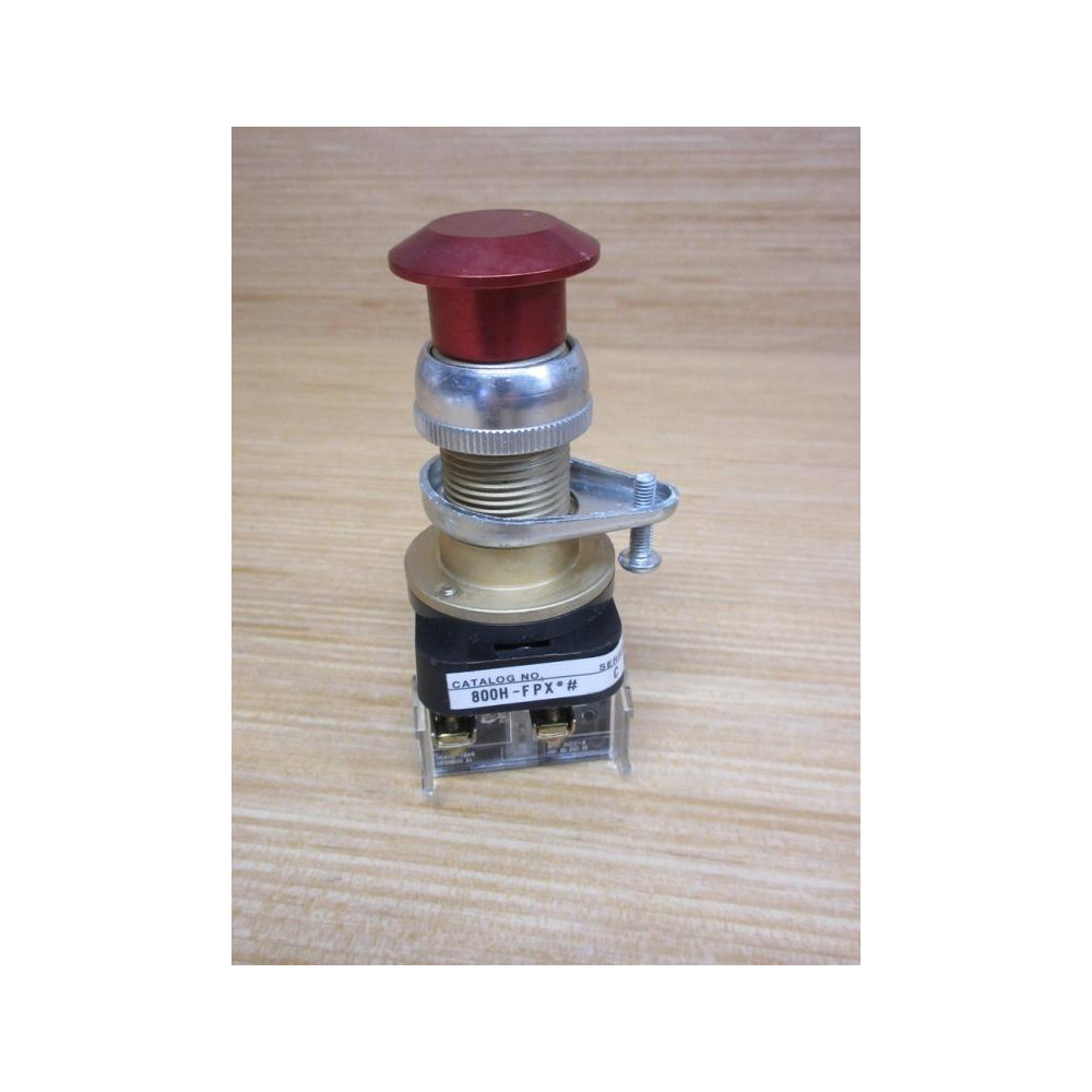 Allen Bradley 800H-FPX Push Button 800HFPX W 800T-XD4800T-XD1 - Used