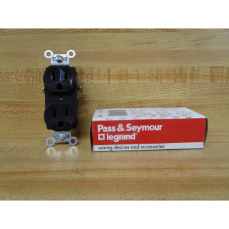Pass & Seymour Legrand CR15 Duplex Receptacle