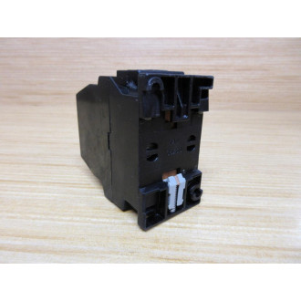 Siemens 3TH8017-0A Contactor 3TH80170A Coil: 24V - Used