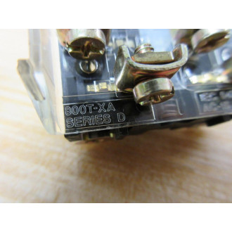 Allen Bradley 800T-E11A Push Button 800TE11A With Key - New No Box