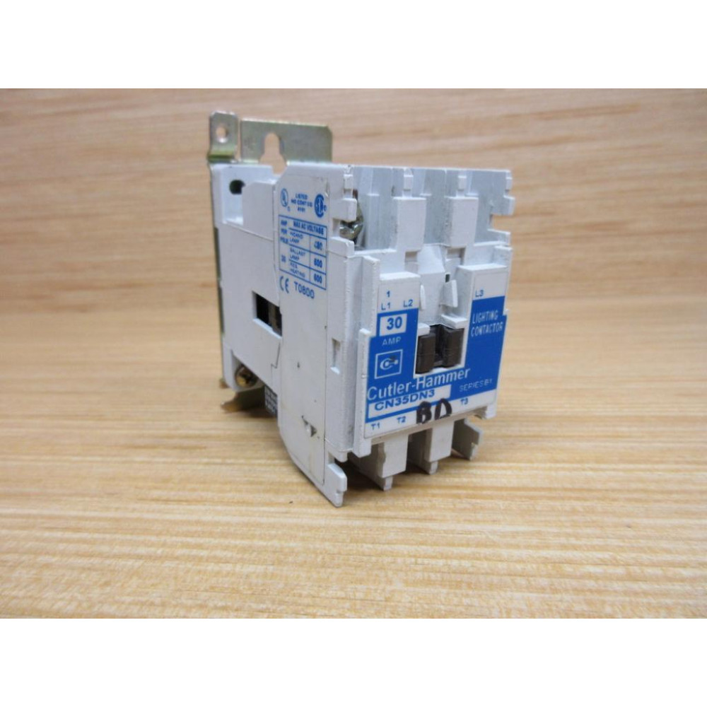 Cutler Hammer CN35DN3 Lighting Contactor - Used