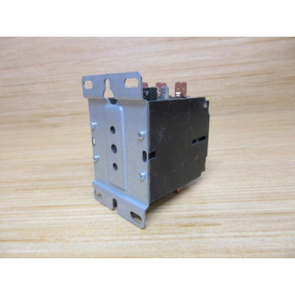 Square D 8910DPA43V06 Definite Purpose Magnetic Contactor - Used