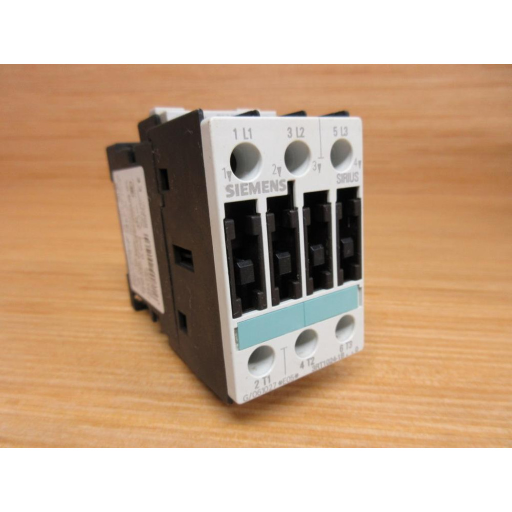 Siemens 3RT1024-1BB40 Contactor 3RT10241BB40 - Used