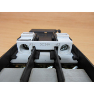 Siemens 3RT1024-1BB40 Contactor 3RT10241BB40 - Used